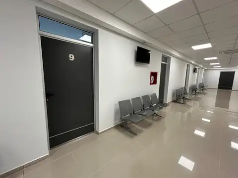 VENTA | CONSULTORIOS MÉDICOS EN EDIFICIO SOBRE CALLE SAN MARTÍN – POSADAS