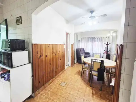 VENTA CASA 4 AMBIENTES PATIO Y TERRAZA EN DEVOTO