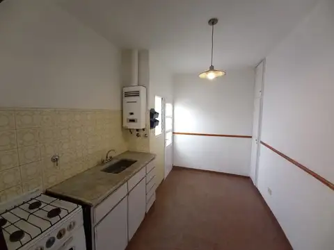 Depto Tipo Casa en Alquiler en Munro, $ 1.050.000