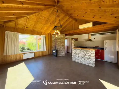 VENTA Casa de 124 m2 Lote de 1293m2 en el exclusivo Barrio VEGA CHICA  San Martín de los Andes