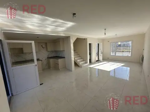 Depto Tipo Casa en Venta de 3 dormitorios
