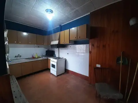 Depto Tipo Casa 3 ambientes con 2 baños