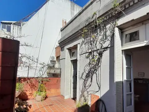 Semipiso de de 8 ambientes con 2 terrazas.
