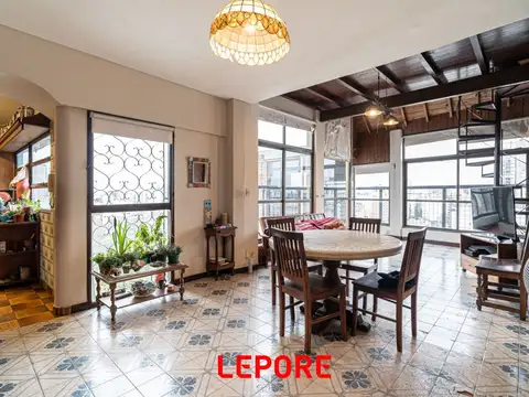 Departamento 7 ambientes con 3 baños
