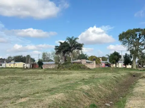 VENTA DE LOTE SOBRE ESQUINA - PILAR