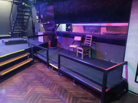 Av Pte Roque Saenz Pena 900