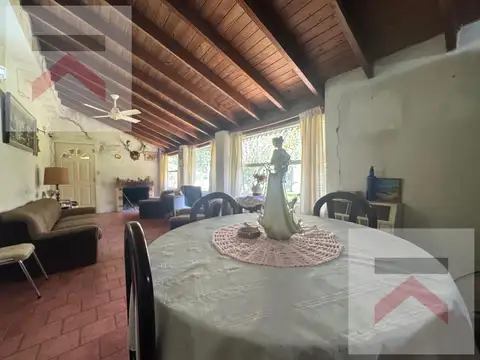 Barrio Monteverde, Las Petunias 128