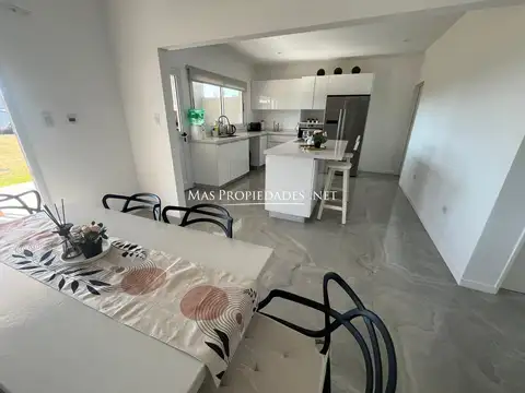 Casa en Alquiler de 5 dormitorios