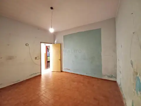 Venta Casa 3 Ambientes con Patio, Terraza y Quincho
