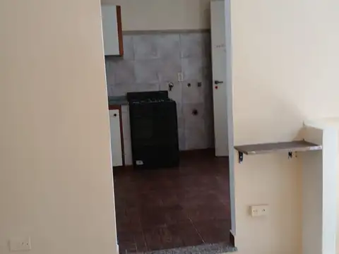 Depto Tipo Casa en Alquiler de 1 dormitorio