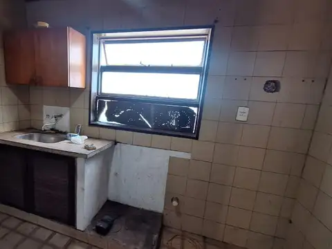 B° Pcias. Unidas (ampliación) - Avenida Mac Lean 1850 , Piso 2