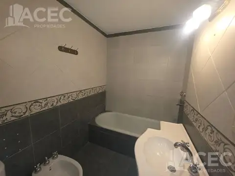 Local en Venta en Nuestra Señora De Lourdes, USD 220.000