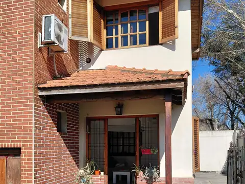 Casa en Venta en Temperley, USD 174.000