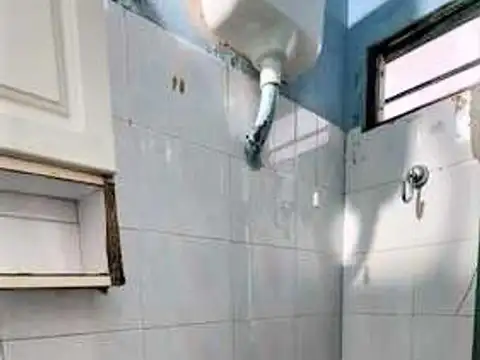 Casa en venta - 6 Dormitorios 6 Baños - 237Mts2 - Nueva Pompeya