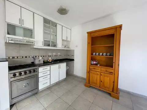 Depto Tipo Casa en Alquiler 60 años