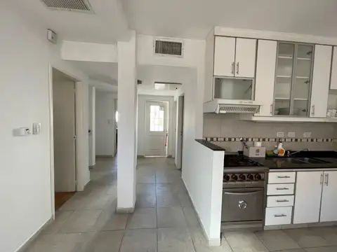 Depto Tipo Casa 4 ambientes con 2 baños