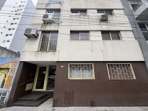 General Paz 100, Piso 1