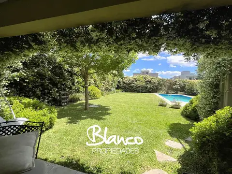 Casa en Venta en La Montura, USD 390.000