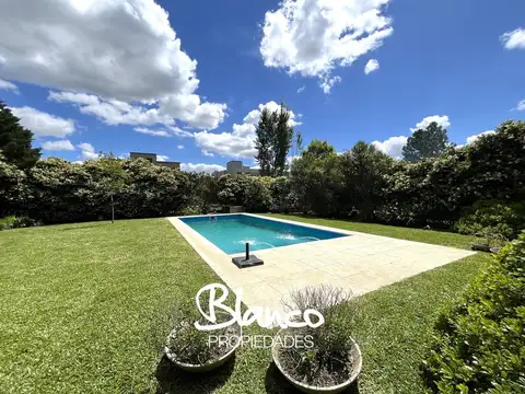 Casa en Venta de 4 dormitorios