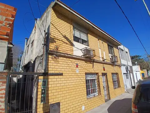 Depto Tipo Casa en Venta en Banfield, USD 96.000