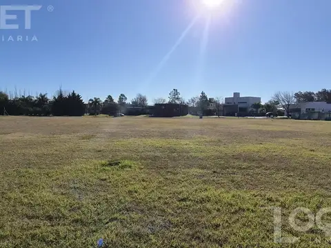 Terreno en Venta 61  mts Fondo