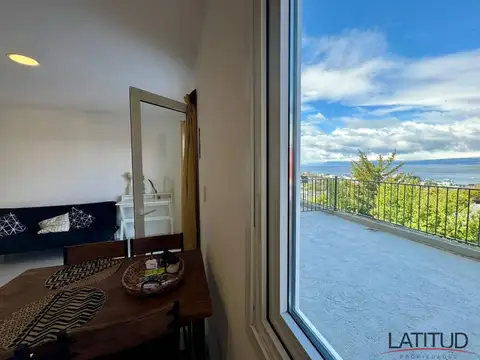 Departamento con Terreza exclusiva + Módulo de cochera en venta