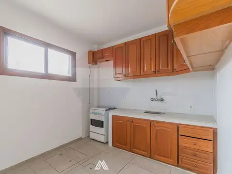Casa 5 ambientes con 1 baño