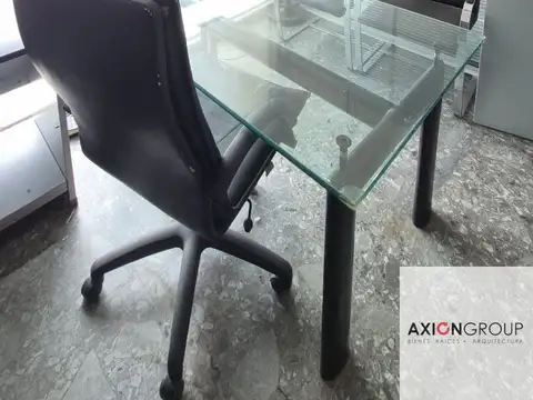 Calle 8 e/ 48 y 49 - OFICINAS