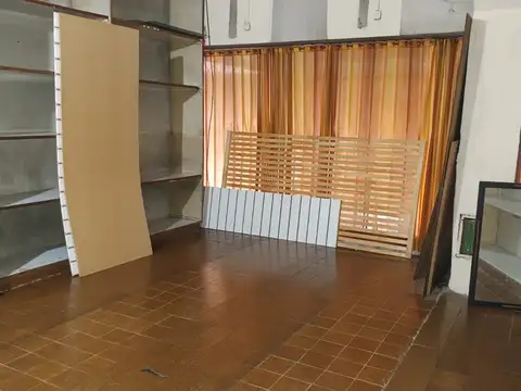 ALQUILER_LOCAL COMERCIAL_CON INSTALACIONES_CABALLITO_42 MTS_ CON AGUA