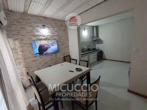 Casa 2 ambientes con 1 baño