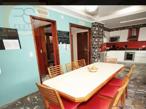 Casa 7 ambientes con 3 baños