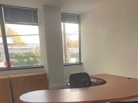 Oficina en Alquiler 21 años