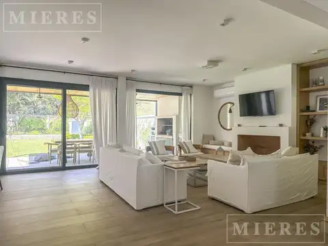 Casa en Alquiler Temporal con 2 cocheras