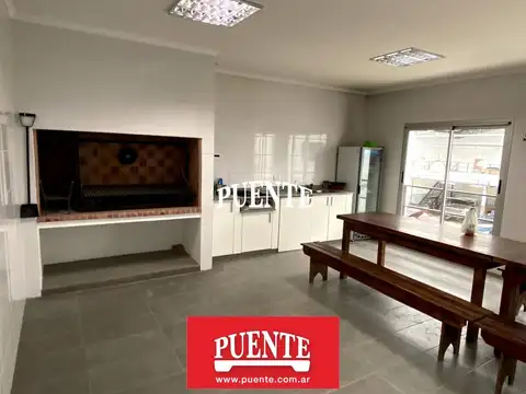 Local en Venta en Lomas de Zamora, USD 1.600.000