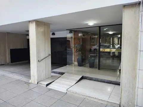 Hortiguera 100, Piso 1