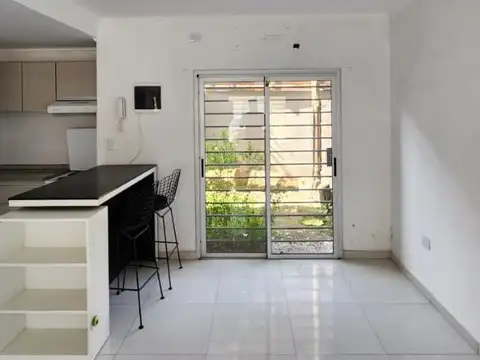 Casa en Alquiler en Ituzaingó, $ 1.250.000