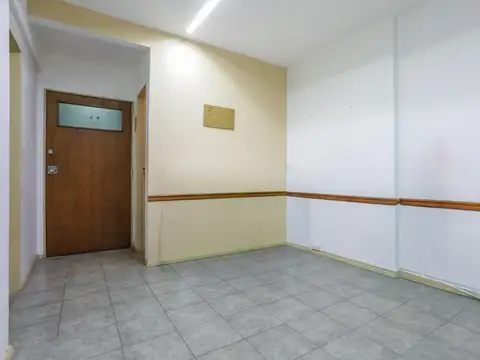 Oficina 2 ambientes con 1 baño
