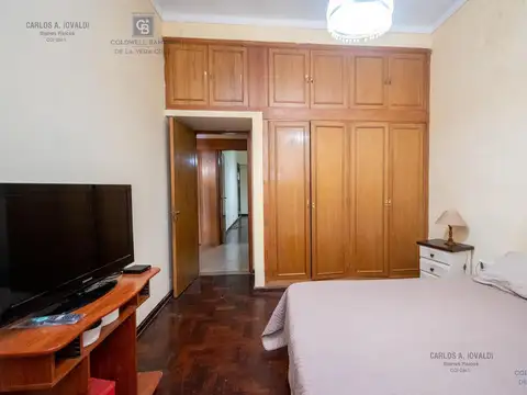 Casa 2 dormitorios + Dpto interno en Barrio Sur