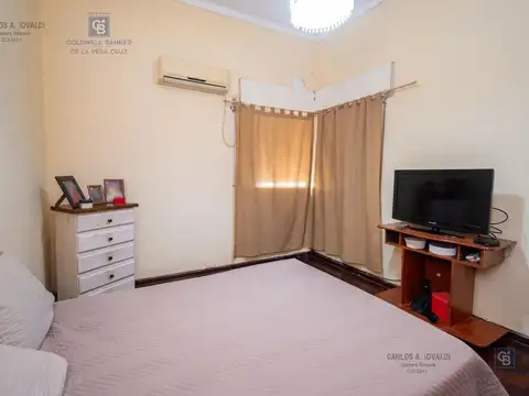 Casa 2 dormitorios + Dpto interno en Barrio Sur