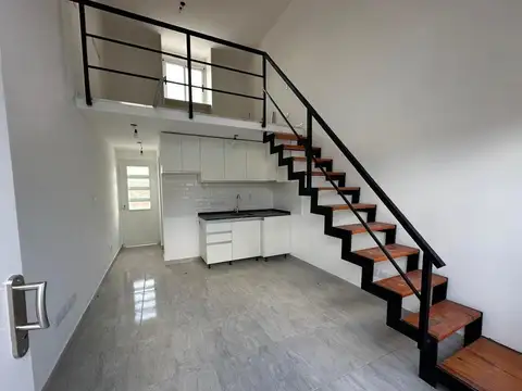 Depto Tipo Casa en Venta de 2 ambientes