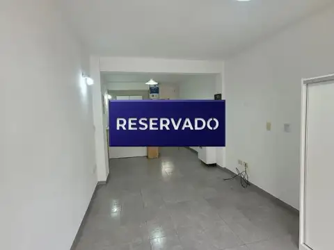 EXCELENTE DEPARTAMENTO MONOAMBIENTE CON BALCÓN Y TERRAZA