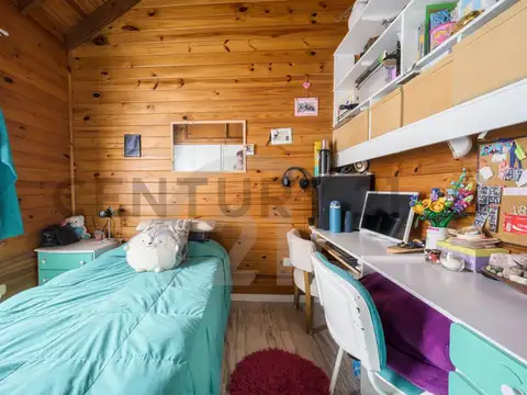 Casa en Venta con 3 cocheras