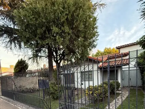 Venta casa 4 ambientes