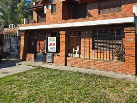 Calle Lugones, a metros de Sanguinetti y a solo 100 mts de Ruta 8