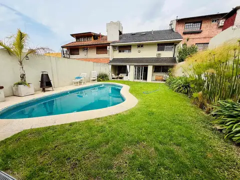 Casa Alquiler Martinez Pileta Jardin 4 dormitorios