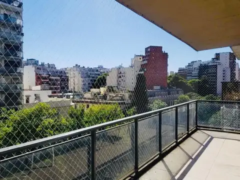 Departamento en Boulevard Charcas con cochera y Pileta