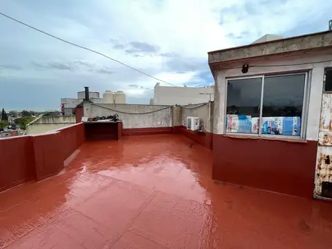 Avenida Rivadavia 15400, Piso 2