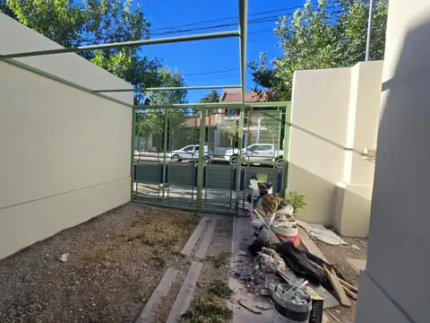 Casa en Alquiler en Cumelen, $ 1.750.000