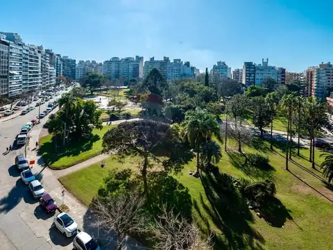 VENTA apartamento VILLA BIARRITZ, 3 dorm. serv. gj