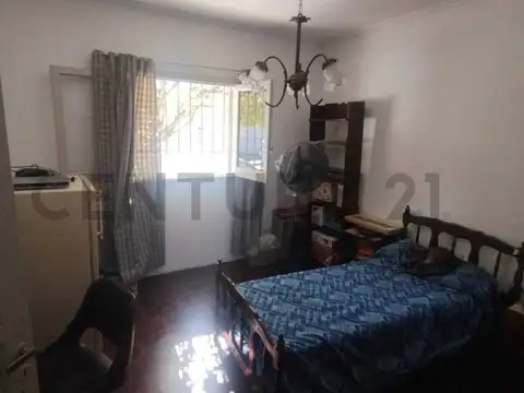 Casa de dos dormitorios en Venta en La Plata